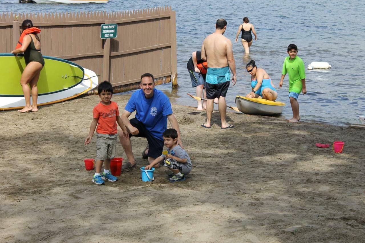 The Sundowner On Lake George Exterior photo