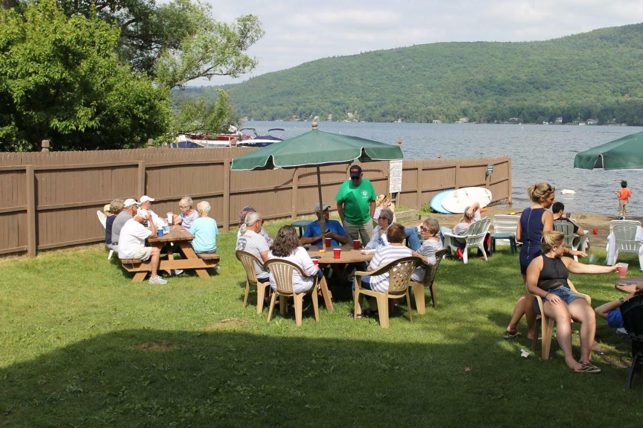 The Sundowner On Lake George Exterior photo